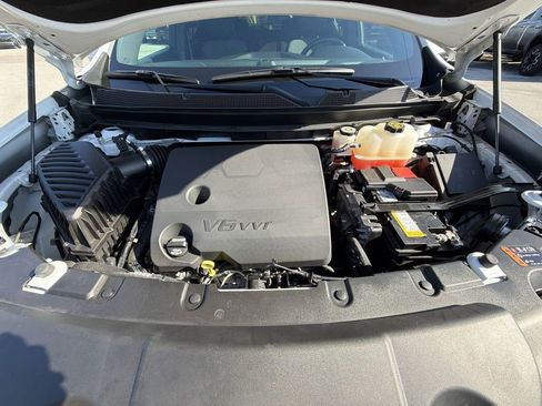 Certified 2023 Chevrolet Traverse LT image 34