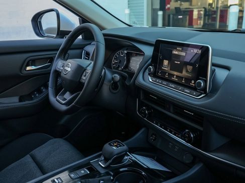 New 2026 Nissan Rogue SV image 20