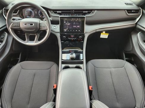 New 2026 Jeep Grand Cherokee Laredo X AWD/4WD image 21