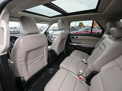 Certified 2023 Ford Explorer XLT w/ Equipment Group 202A image 21