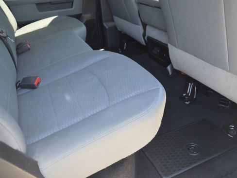 Used 2020 RAM 1500 Classic SLT RWD image 20