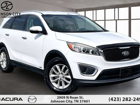 Used 2016 Kia Sorento AWD w/ LX Convenience Package image 12