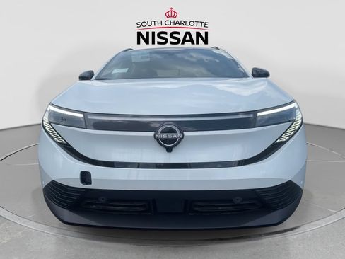 New 2026 Nissan Leaf Platinum+ w/ Cargo Package (Platinum+) FWD image 2