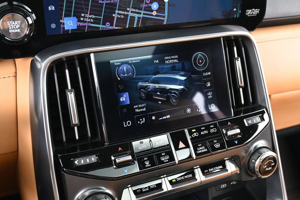 Used 2024 Lexus LX 600 4WD w/ Appearance Package image 22