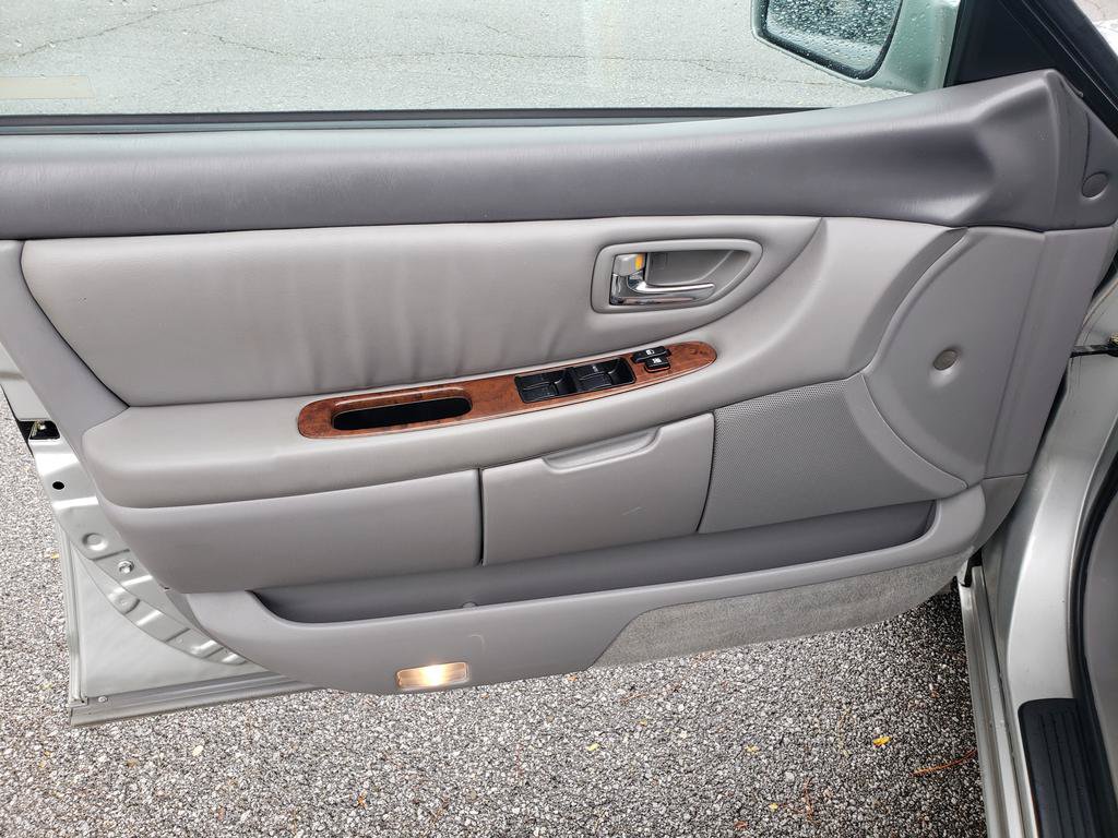 Used 2003 Toyota Avalon XLS FWD image 10