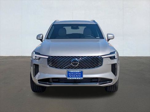 New 2026 Volvo XC90 T8 Plus w/ Protection Package Premier AWD/4WD image 4