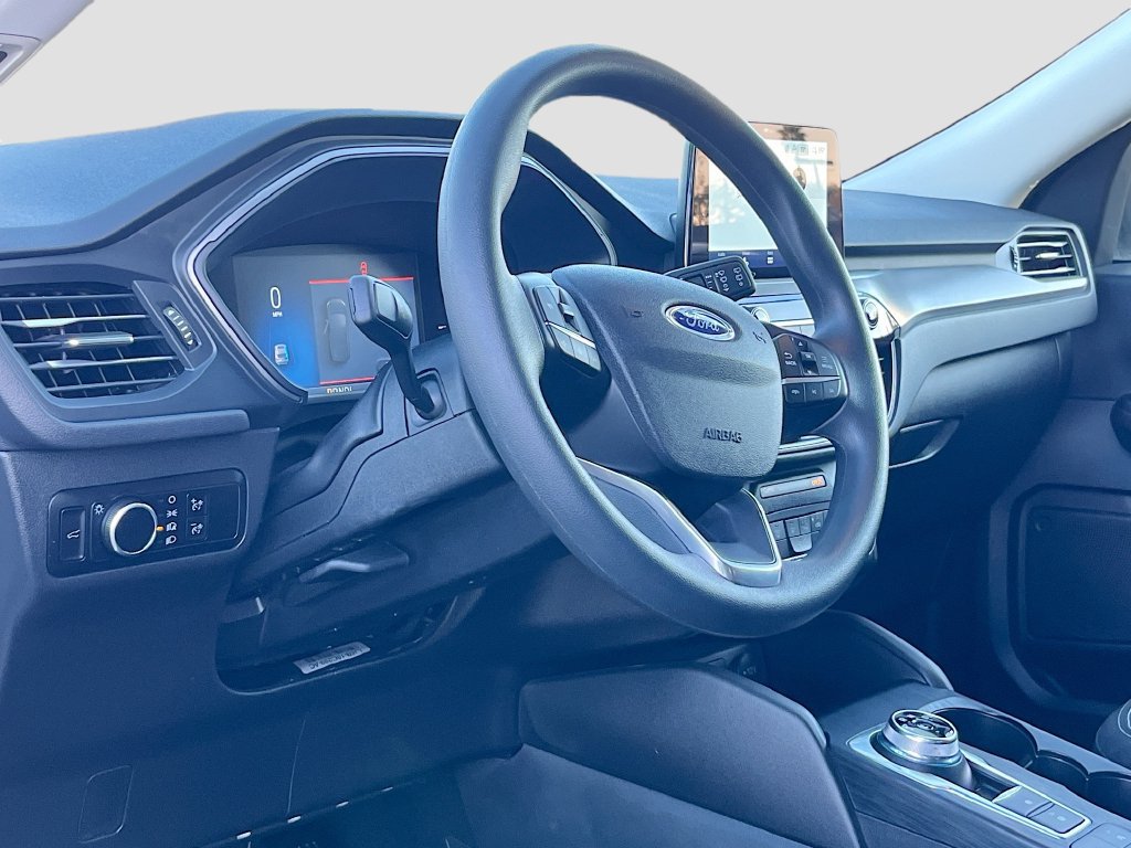 Used 2025 Ford Escape Active FWD image 9