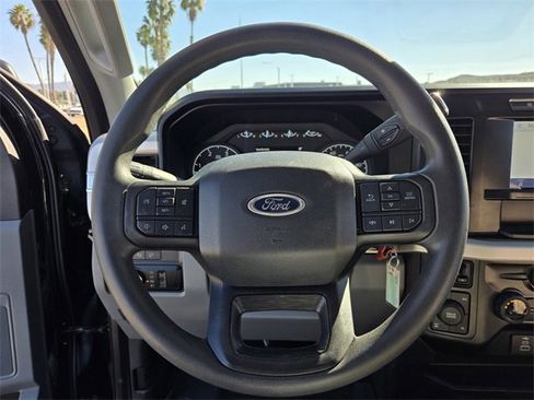 Used 2023 Ford F350 XLT w/ FX4 Off-Road Package image 23