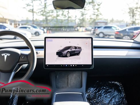 Used 2023 Tesla Model Y Long Range image 60