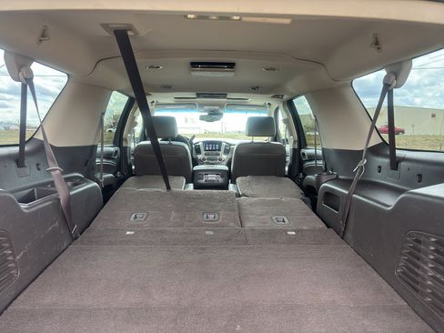 Used 2017 GMC Yukon XL Denali w/ Open Road Package AWD/4WD image 9