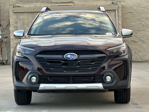 New 2025 Subaru Outback Touring image 8