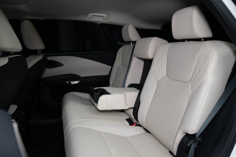 Used 2024 Lexus RX 350h w/ Convenience Package AWD/4WD image 13