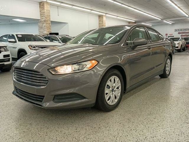 Used 2014 Ford Fusion S FWD image 2