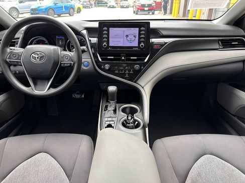 Used 2023 Toyota Camry LE image 2
