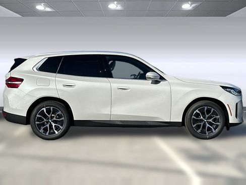 Used 2026 BMW X3 xDrive30i w/ Premium Package AWD/4WD image 8