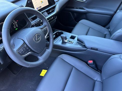 New 2026 Lexus UX 300h FWD image 4