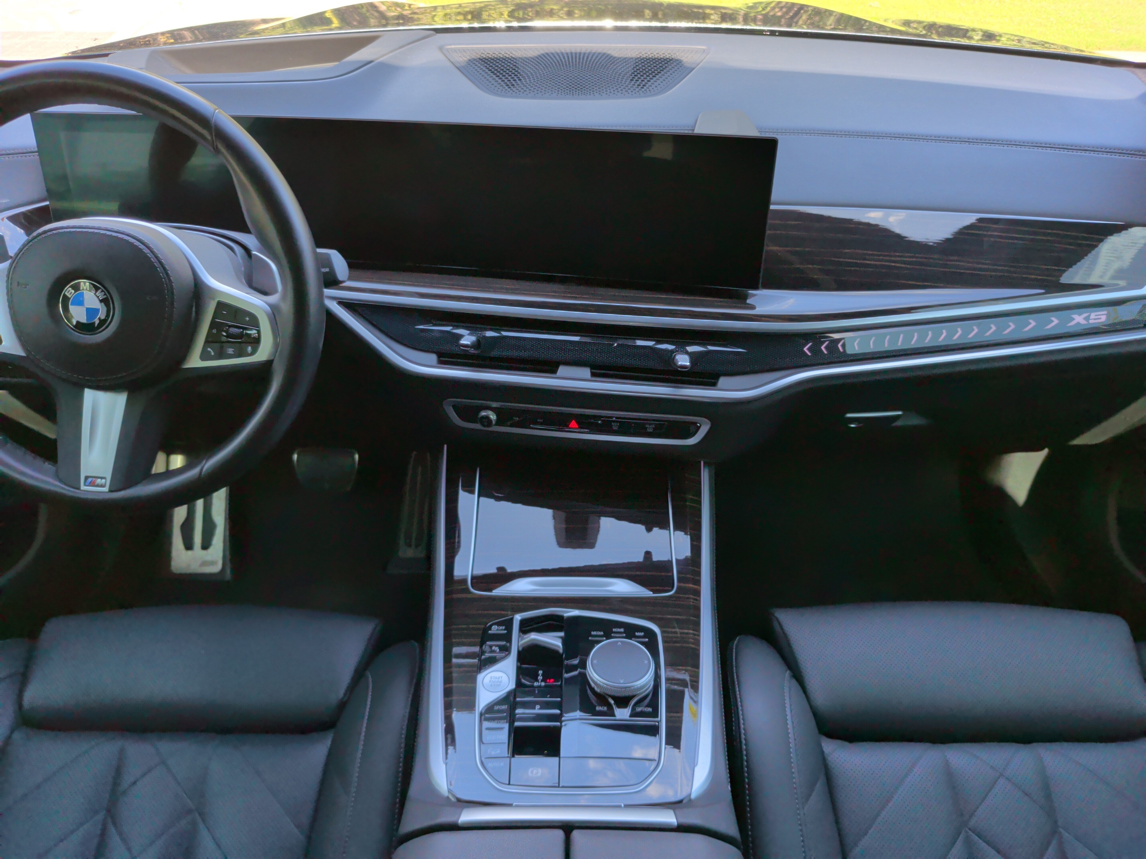 Used 2024 BMW X5 xDrive40i w/ M Sport Package AWD/4WD image 33
