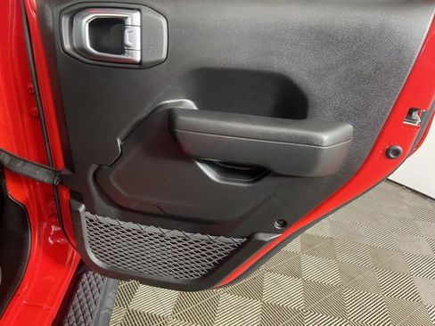 Used 2022 Jeep Gladiator Mojave w/ Cold Weather Group image 11