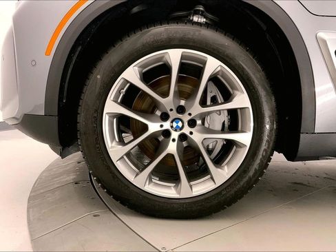 New 2026 BMW X5 xDrive50e w/ Executive Package image 9