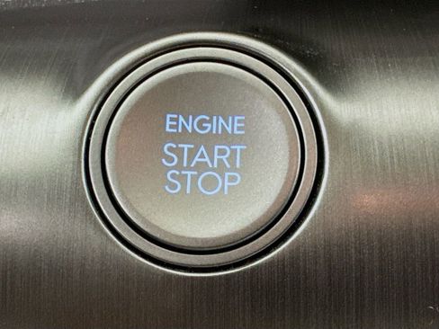 Used 2025 Hyundai Kona SEL image 34