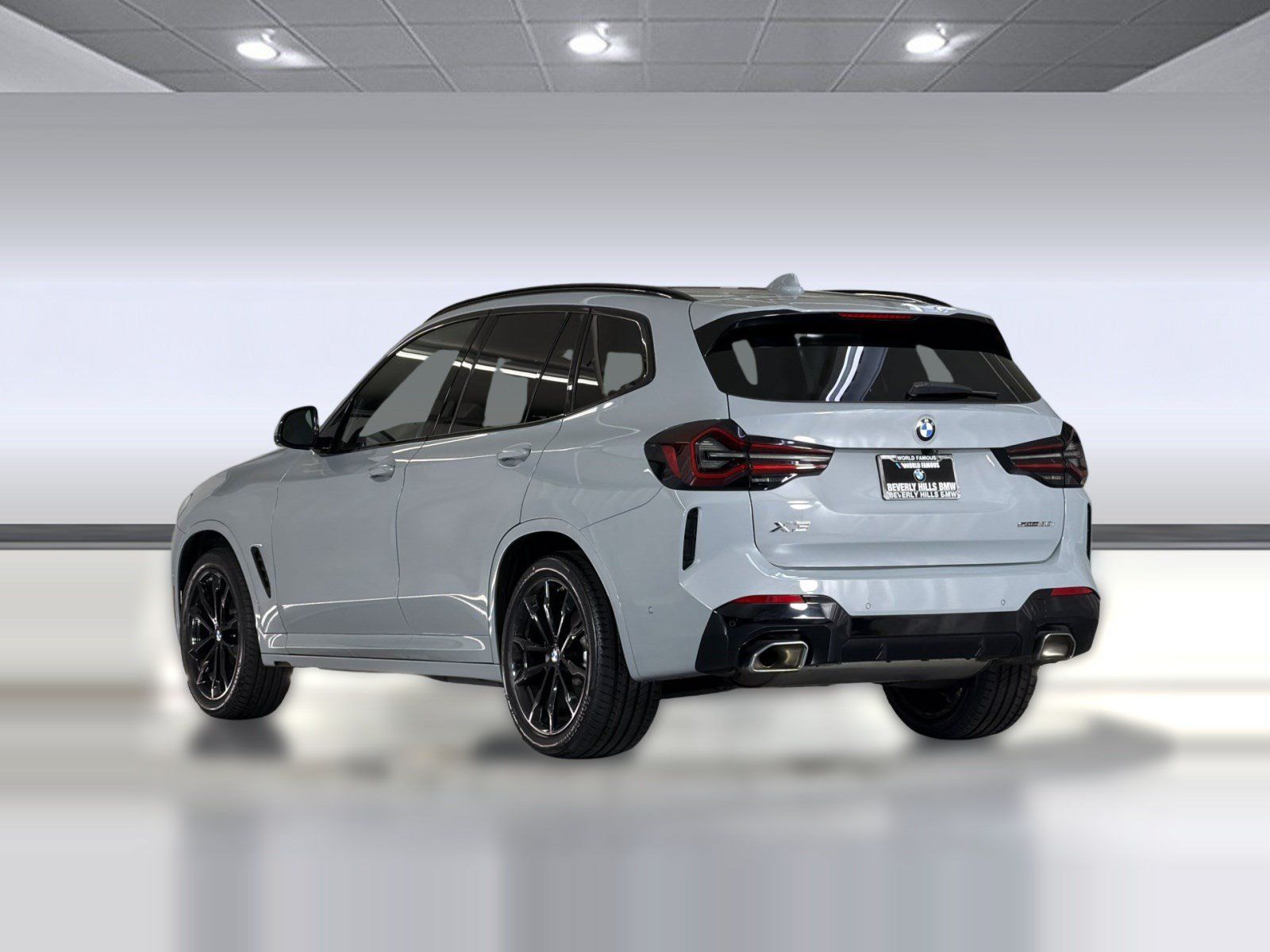 Used 2024 BMW X3 sDrive30i w/ M Sport Package RWD image 3
