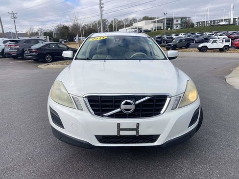 Used 2011 Volvo XC60 3.2 R-Design image 2