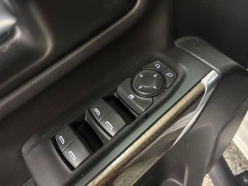 Used 2022 Chevrolet Silverado 2500 LT w/ Convenience Package image 13