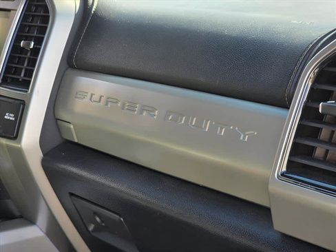 Used 2019 Ford F250 Lariat w/ Chrome Package AWD/4WD image 29