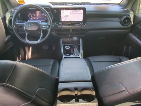 Used 2026 Chevrolet Colorado Trail Boss w/ Midnight Edition image 17