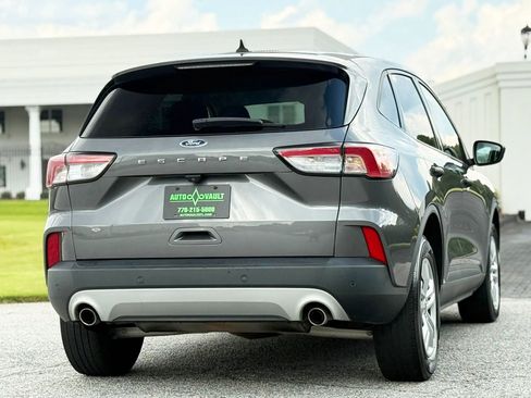 Used 2021 Ford Escape S image 11