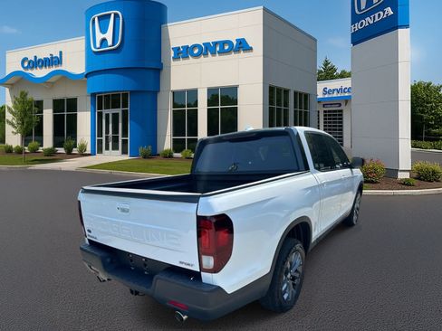 Used 2025 Honda Ridgeline Sport image 6