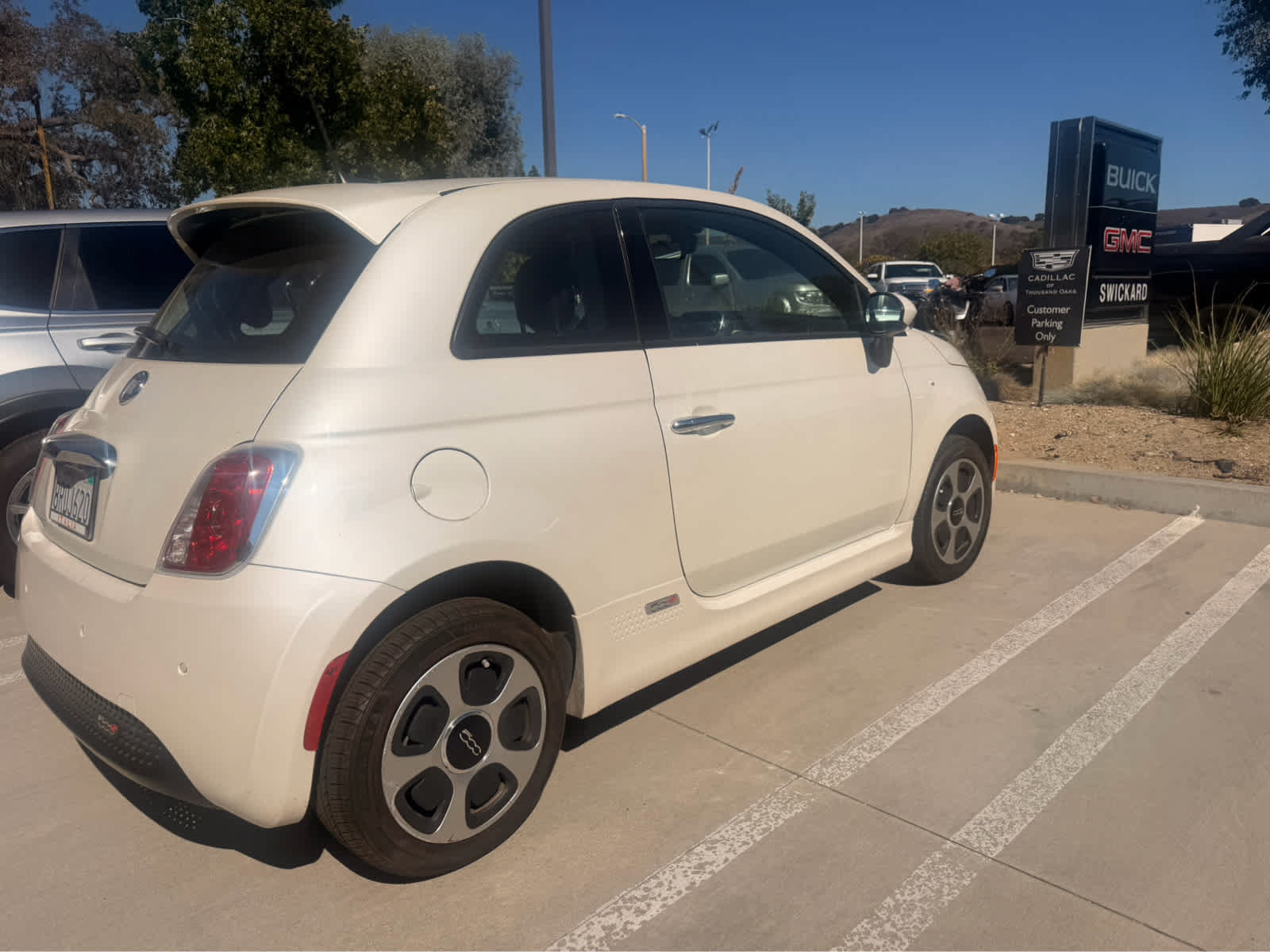Used 2019 FIAT 500 e FWD image 4