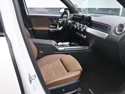Used 2026 Mercedes-Benz GLB 250 image 30