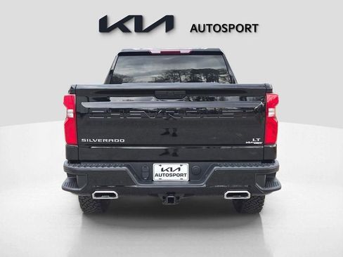 Used 2022 Chevrolet Silverado 1500 LT Trail Boss w/ Bed Protection Package image 9