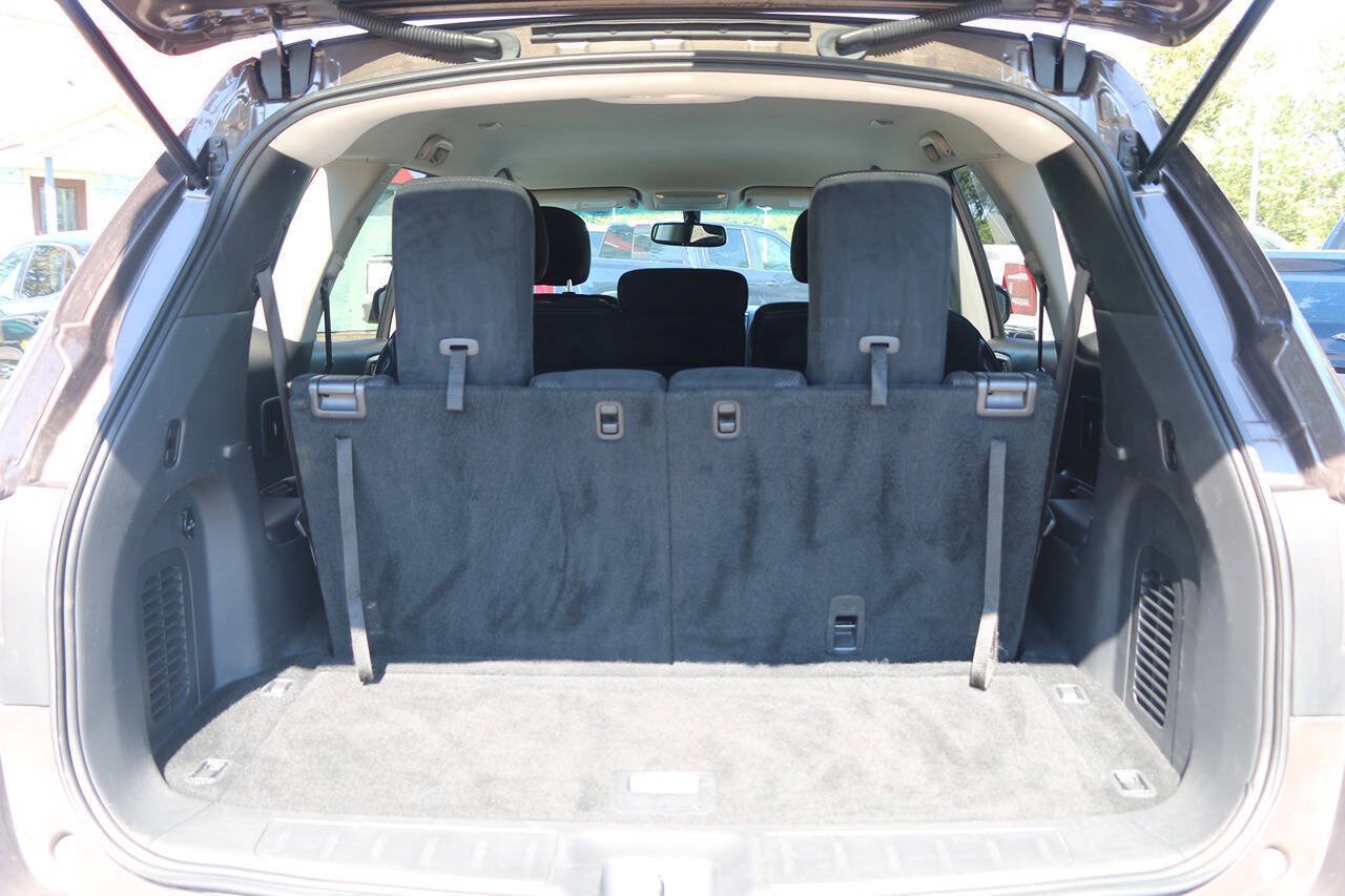 Used 2016 Nissan Pathfinder SV w/ Trailer Tow Package AWD/4WD image 14