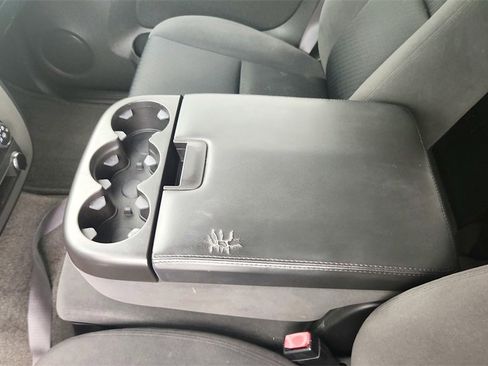 Used 2009 Chevrolet Suburban LS image 19