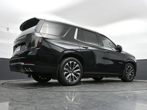 Used 2025 Chevrolet Tahoe High Country AWD/4WD image 41