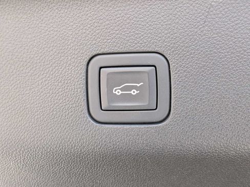 Used 2023 GMC Yukon AT4 AWD/4WD image 17
