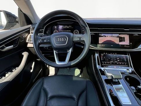 Used 2023 Audi Q8 Prestige w/ Prestige Package AWD/4WD image 5