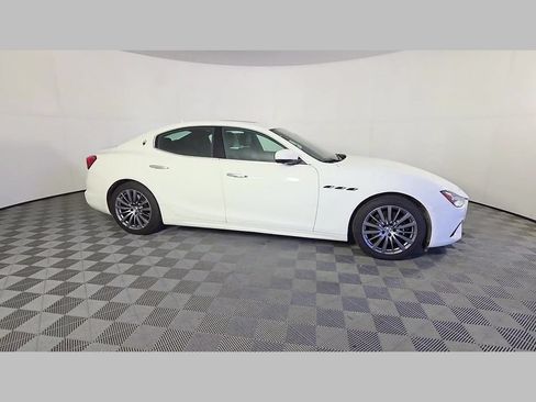 Used 2022 Maserati Ghibli Modena RWD image 34
