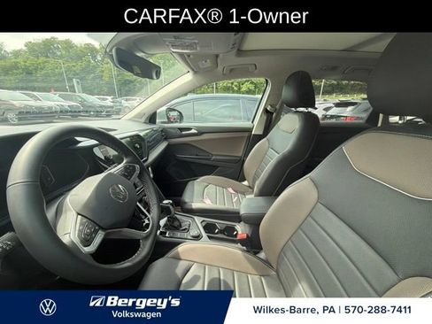 Used 2023 Volkswagen Taos SEL AWD/4WD image 3