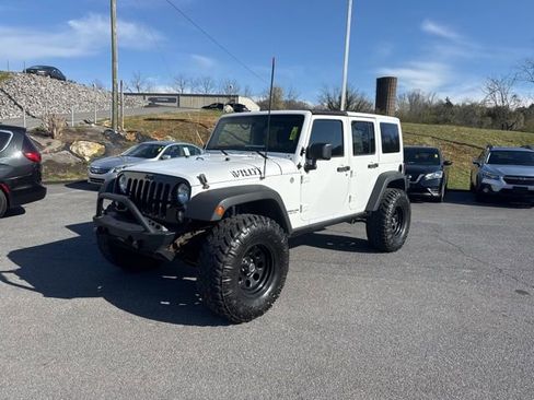Used 2014 Jeep Wrangler Unlimited Sport image 4