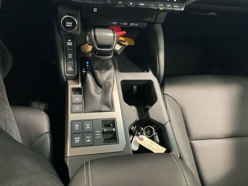 Used 2024 Toyota Land Cruiser image 15