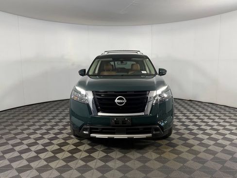Used 2025 Nissan Pathfinder Platinum w/ Cargo Package AWD/4WD image 6