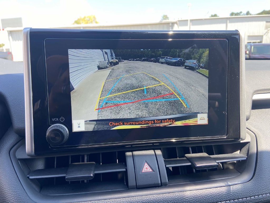 Used 2025 Toyota RAV4 LE FWD image 22