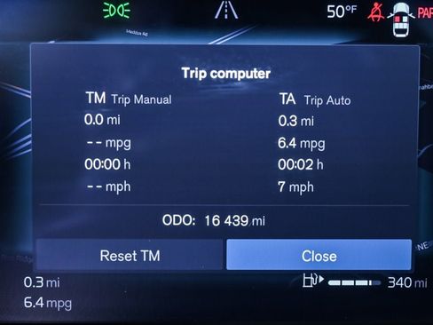 Certified 2025 Volvo V60 B5 Cross Country Plus image 13