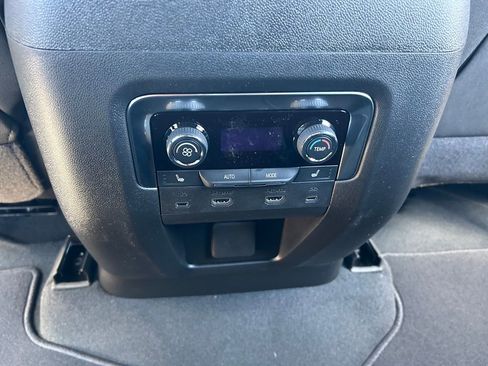 New 2026 Chevrolet Suburban Z71 w/ Z71 Off-Road Package image 46