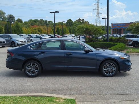 Used 2026 Honda Accord EX-L image 4