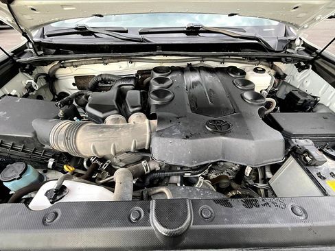 Used 2022 Toyota 4Runner TRD Off-Road Premium image 10