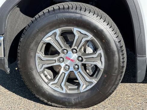 Used 2025 GMC Sierra 1500 SLT image 46